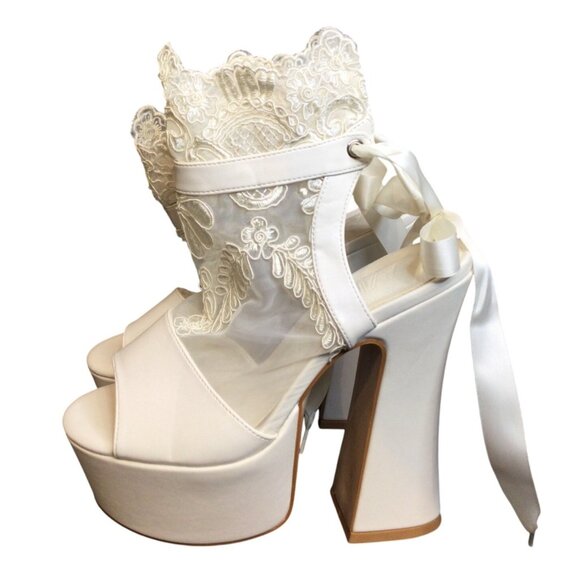 Widow Lace Platform Heels Size 8 M Coquette Romantic Goth Fairy Whimsigoth - Picture 1 of 11